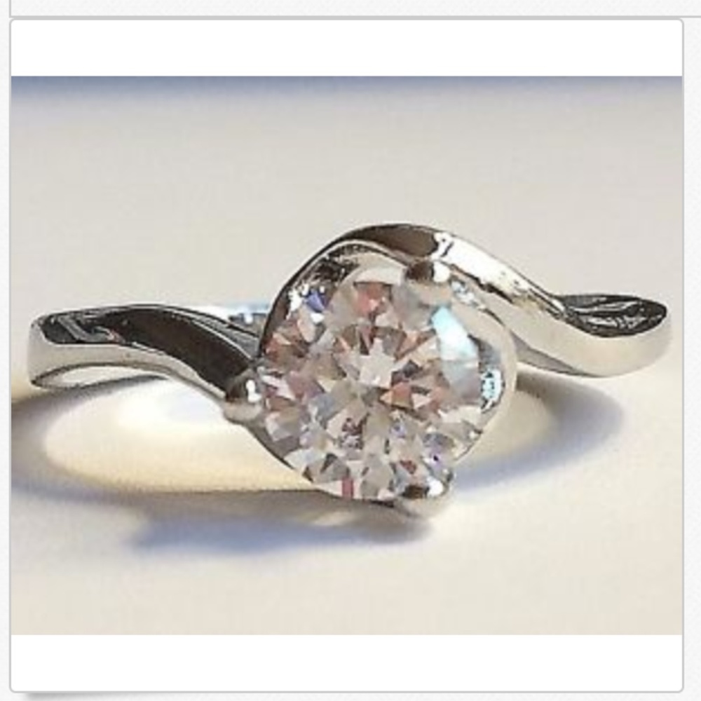 Silver Plated Engagement Ring Promise Solitaire Size 8 Dainty Cubic Zirconia